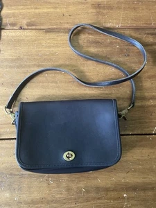 Vintage Coach Black Leather 2-Way Shoulder Bag Crossbody Purse 0099-009 - Picture 1 of 12