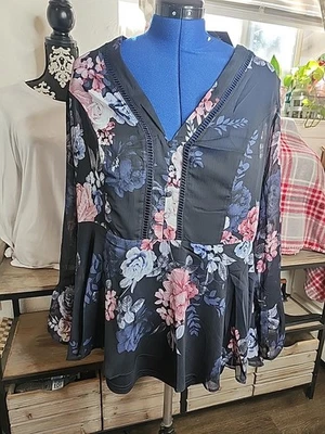 City Chic Top Madelyn Blouse Dress High Low Floral Large/20 PTP 25 - Image 1 of 4