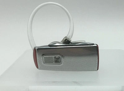 Motorola HZ720 Elite Flip Bluetooth 3.0 Headset - Silver/Red (89504N) - Image 1 of 3