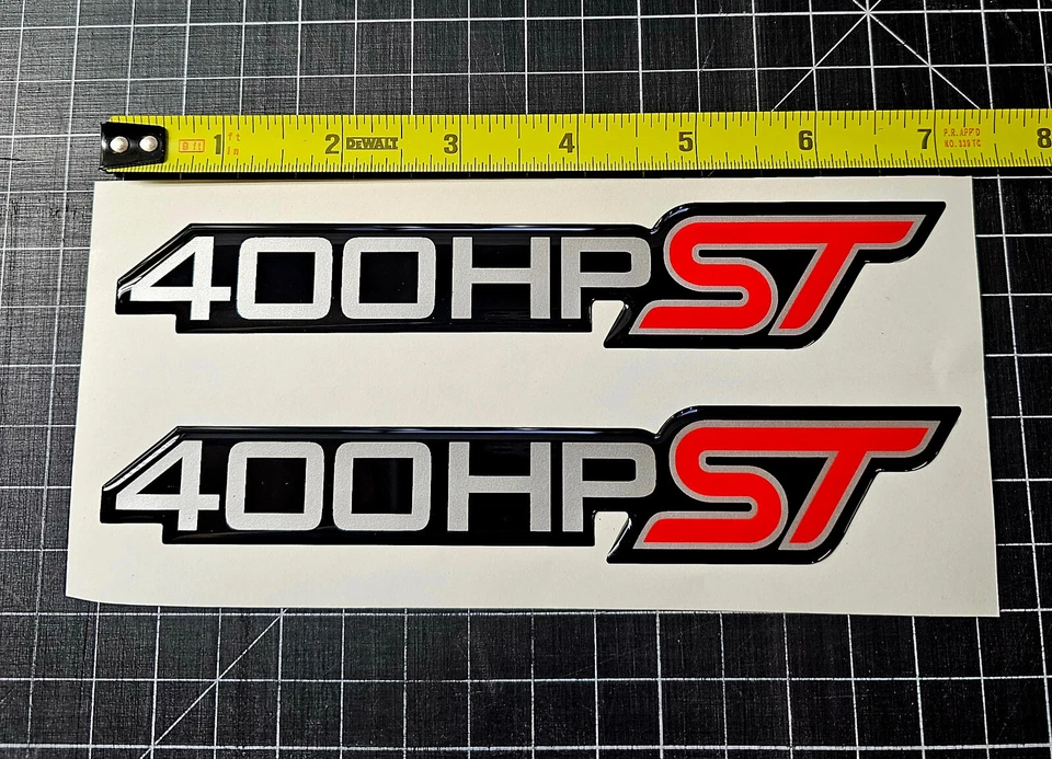 (2) Insignias recubiertas de gel Ford Explorer ST 400 hp Ecoboost plateado/rojo negro Foto 1 de 4