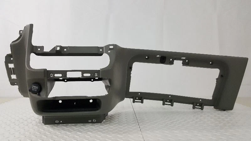 Серый ободок центральной приборной панели 1996 Dodge Caravan - Изображение 1 из 4