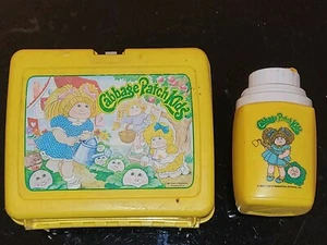 Porta pranzo in plastica per bambini toppa cavolo 1983 vintage con thermos originale - Foto 1 di 14