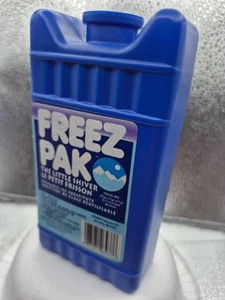 Freezeable Ice Block - Picture 1 of 2