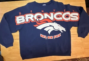 VINTAGE 1997 DENVER BRONCOS XL BIG PRINT CREWNECK SWEATSHIRT NFL ON FOX 🔥 - Bild 1 von 17