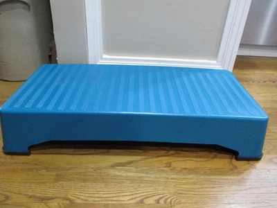 Caja de ejercicio paso a paso The Firm TRANSFIRMER Stepper con pies de goma - verde azulado Foto 1 de 4