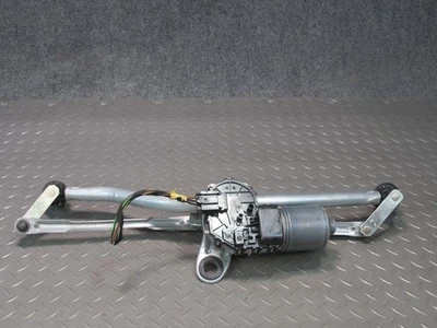 01-06 BMW E46 330ci WINDSHIELD WIPER TRANSMISSION LINKAGE W MOTOR OEM - Image 1 of 4