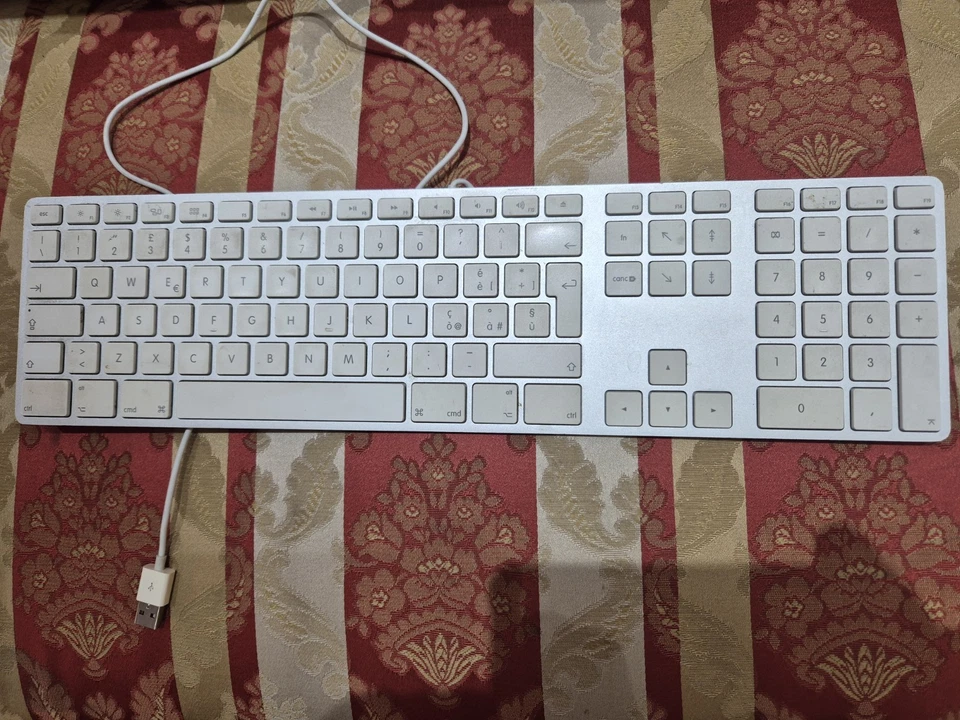 Apple Keyboard (USB) con tastierino numerico - Immagine 1 di 3