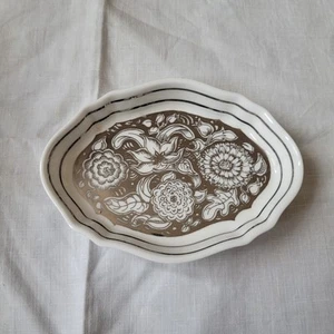 Wedgwood "Silver Lustre" Susie Cooper Designs - small dish - Picture 1 of 3