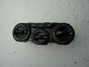 Peugeot 208 MK1 2012 - 2019 AC Air Con & Heater Control 96722483ZD - Picture 1 of 5