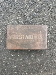 antique metal first aid kit with some content Wall Hanging Or Tabletop - Picture 1 of 10