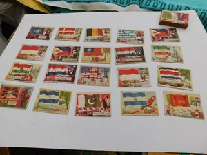 Vintage Collectable Cards Flags Of Around The World - Picture 1 of 3