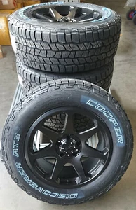 Dirt D42 9x18 6x114,3 Felgen + Reifen Cooper AT3-4S 265/60/18 Navara Alaskan - Bild 1 von 2