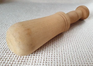 VINTAGE WOODEN PESTLE, MASHER , KITCHEN TOOL 19.5 CM - Picture 1 of 5