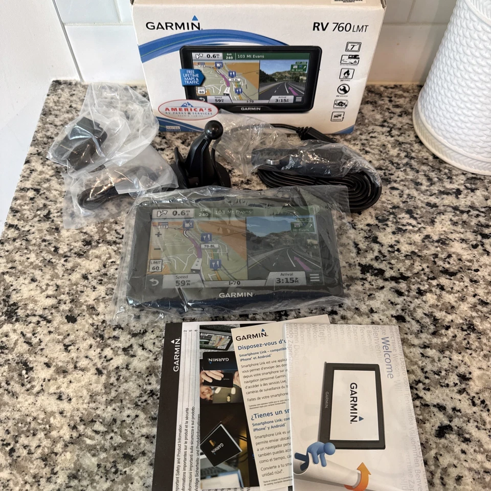 Garmin RV 760LMT GPS Navigation Bundle W/ Dash Mount, USB Cable, Car ChargerNEW - Image 1 of 4