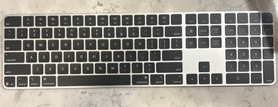 Apple Magic Keyboard with Touch ID & Numeric Keypad (USB-C) read description  - Image 1 of 2