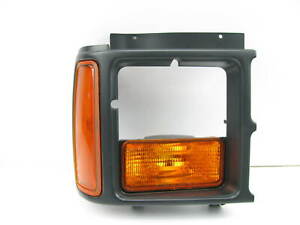 NEW Front Right Turn Signal Parking Lamp Lens & Housing For 1987-90 Dodge Dakota