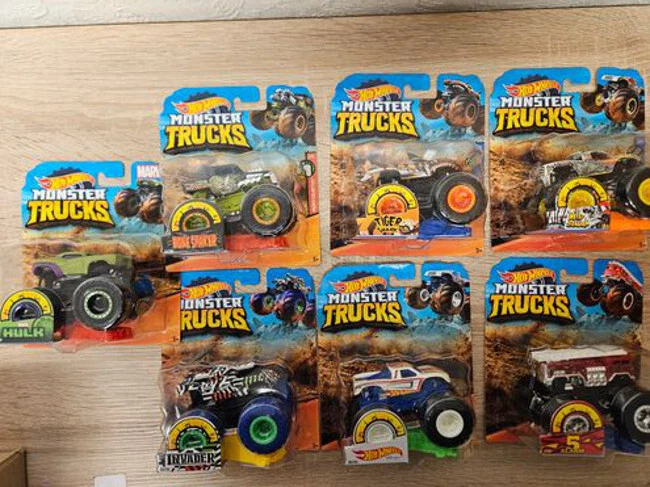 Monster Trucks 1:64 Die-Cast Spielzeugauto Hot Wheels FYJ44 HW RAR von 2019 - Bild 1 von 1