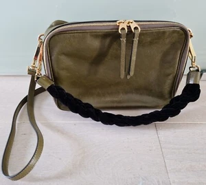 COCCINELLE Leder Craquele Tasche Umhängetasche Handtasche Khaki Grün - Bild 1 von 8