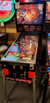 MÁQUINA PINBALL F-14 TOMCAT WILLIAMS RESTAURADA - LA TIENDA DE LA SALA DE JUEGOS NJ 07004 Foto 1 de 4