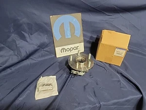NOS Genuine Mopar Hub And Bearing Kit CEF3K190AB - Picture 1 of 7
