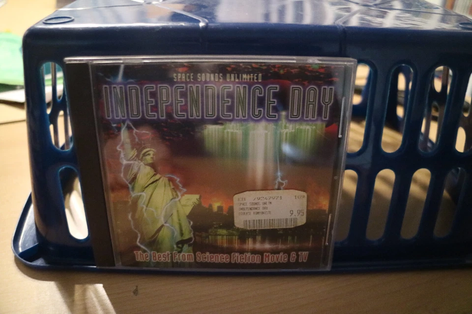 Space Sounds Unlimited Independence Day CD Gebraucht sehr gut - Bild 1 von 1