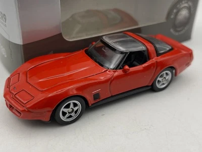 1:60 WELLY CHEVROLET CORVETTE 1982 rojo negro techo diecast modelo coche Foto 1 de 4
