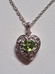 925 Sterling Silber filigran herzförmiger Peridot Anhänger mit Kette 18 cm - Bild 1 von 6