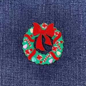 Christmas Wreath Applique Patch - Embroidered Peppermint Candy Cane Badge 2.25" - Picture 1 of 2