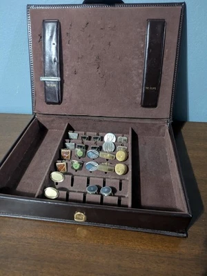 Juego de 12 pares de gemelos vintage y 1 clip de corbata con estuche de almacenamiento  Foto 1 de 4