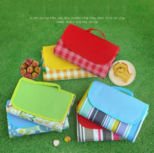 Tappeto da viaggio tappetino da picnic impermeabile all'aperto spiaggia campeggio 180 x 140 cm - Foto 1 di 15