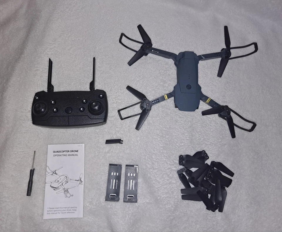 Quadcoppter Drone-Never Used/Hd Camera/2 Batt/10 Extra Chopper Blades - Image 1 of 3