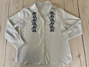 Lapis White Gray Blue Embroidered Loose Fit Roll Tab Sleeve Button Up Shirt Sz M - Picture 1 of 9