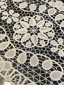 Vintage needlelace Venetian de Venice table lace runner Ecru 57” x 14” - Picture 1 of 5