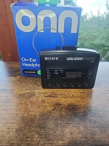 Vintage Sony Walkman FM/AM Cassette Player  WM-FX28 Works + (046) - Picture 1 of 13