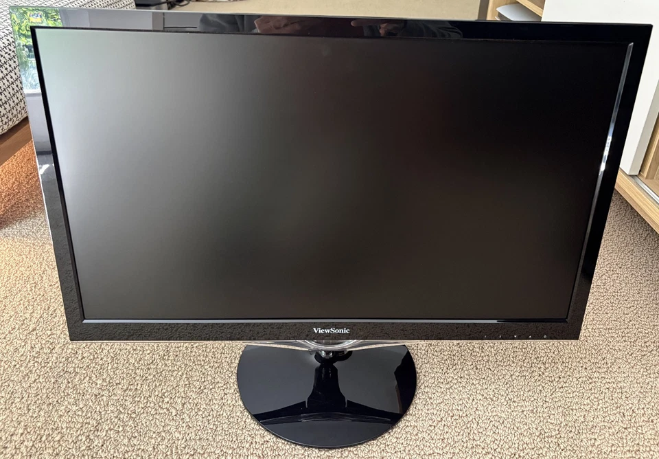 ViewSonic VX2452mh VS15562 24"  Full HD Display LED LCD Monitor - Tested - Image 1 of 4