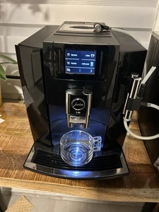 Jura Impressa E80 Kaffeevollautomat, Display, Cappuccino, Schwarz - Bild 1 von 6