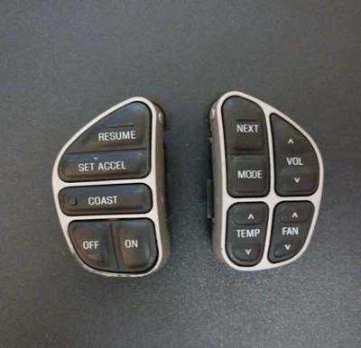 Interruptores de controle de volante de carro Lincoln Town 2003-2007 com prata fabricante de equipamento original - Imagem 1 de 4