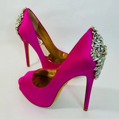 BADGLEY MISCHKA Kiara Crystal Back Open Toe Pump In Fuchsia Satin size 6 EUC - Image 1 of 4