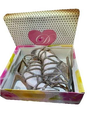 NUEVOS Zapatos My Delicious Para Mujer Talla 8 Plata Brillante Tacones Correa Formal Foto 1 de 4