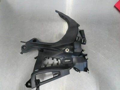 EB512 2007 07 BMW K1200S RIGHT RH FAIRING PANEL CARRIER BRACE - Изображение 1 из 4
