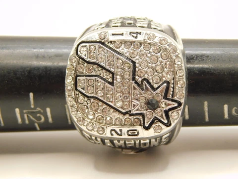 2014 NBA SPURS Champions Ring size11 Cover
