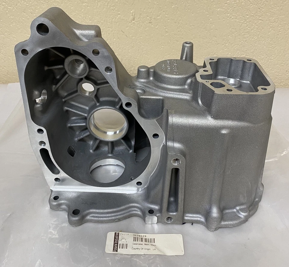 Carcasa de caja de cambios principal Polaris Ranger TM 500 700 2004-08 OEM #3234129/#M1611 Foto 1 de 4