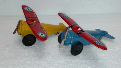 VINTAGE LOT OF 2 TIN METAL AIRPLANES PROPELLER PLANES  - Image 1 of 4