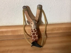Nature Launchers Hand Carved Wooden Giraffe Slingshot - Picture 1 of 6