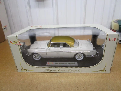 1/18 1955 Chrysler Imperial box Signature Models diecast car white gold - Image 1 of 4