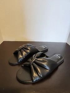 Marc Fisher Women's Olita Flat Sandal Sz8.5 - Picture 1 of 11