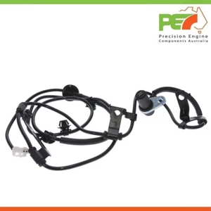 Nuevo * FABRICANTE DE EQUIPOS ORIGINALES * Sensor de velocidad de rueda - trasero izquierdo para adaptarse a Mitsubishi 380 DB 3.8L 6 cilindros - Imagen 1 de 4