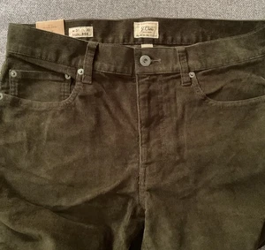 NWT J Crew Mens 31/30 Dark Green Corduroy Pants 484 Slim Straight 5 Pocket - Picture 1 of 5