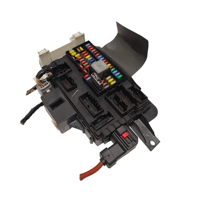 2010 Ford Mustang BCM Body Fuse Relay Control Module Unit AR3T-15604-CE OEM - Image 1 of 4