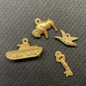 4 Vintage Charms Gold Tone Brass Tank Key Buffalo Bird Estate Find - Picture 1 of 2